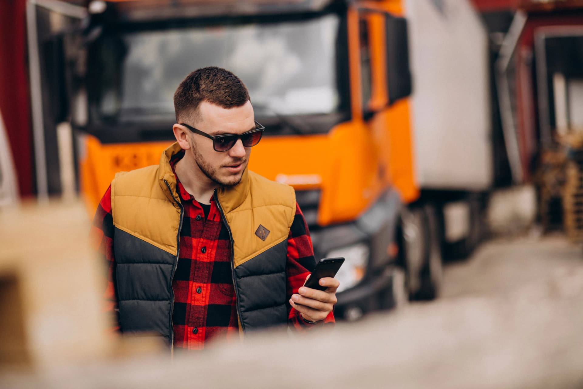 How Truck Dispatching Offers Remote Career Opportunities for Career Changers?